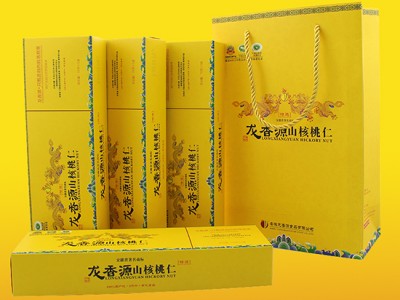至尊条盒核仁礼盒